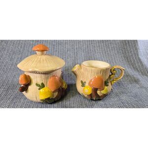 Arnel's mushroom creamer and sugar bowl set